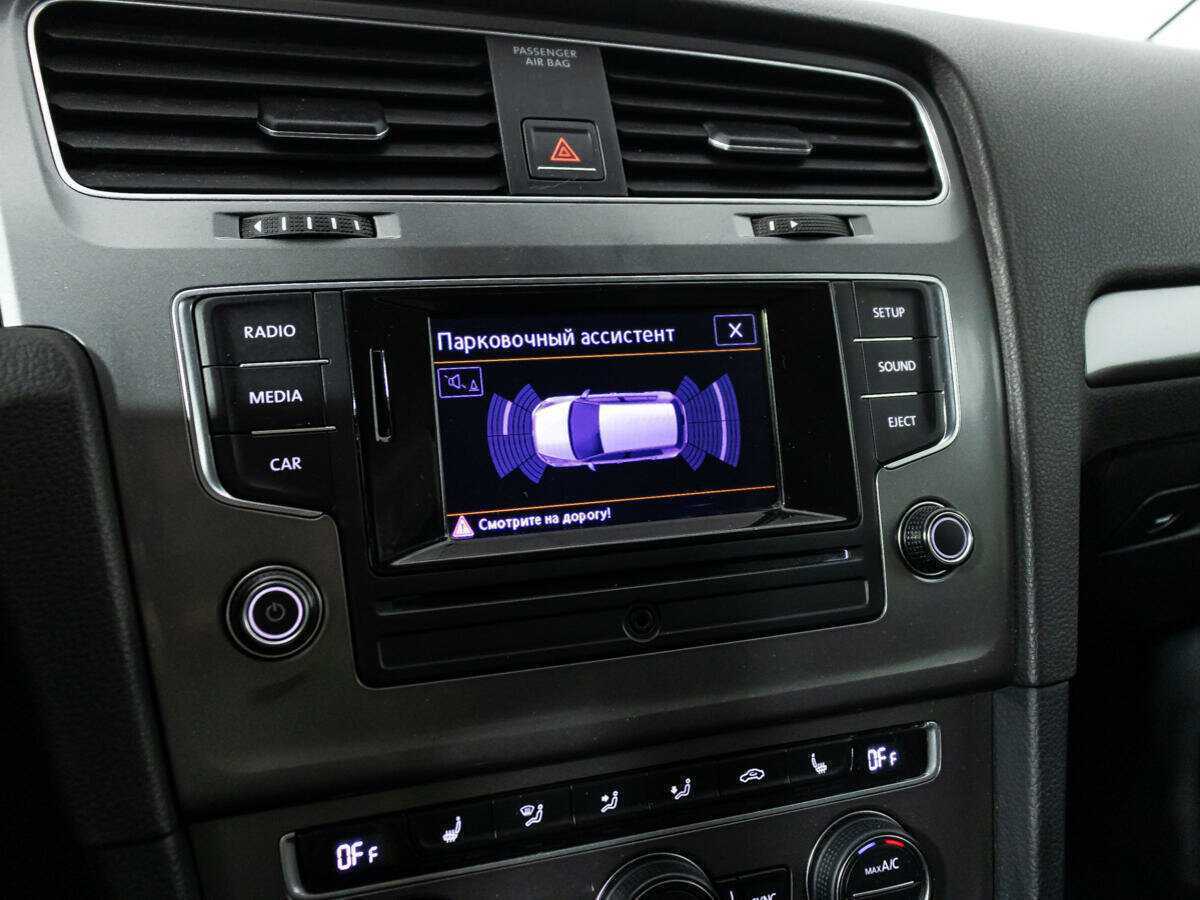 Volkswagen Golf, 2013 - Фото №14