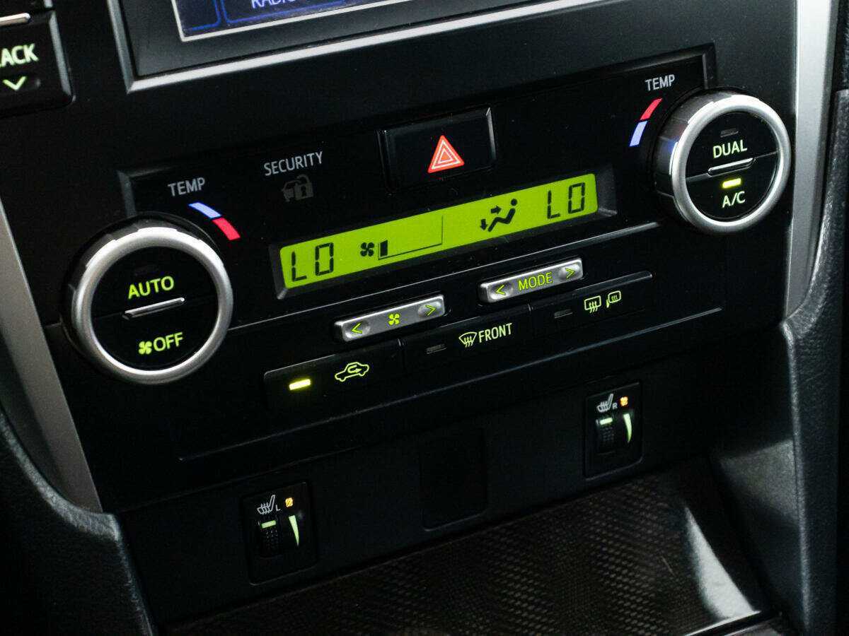 Toyota Camry, 2014 - Фото №14