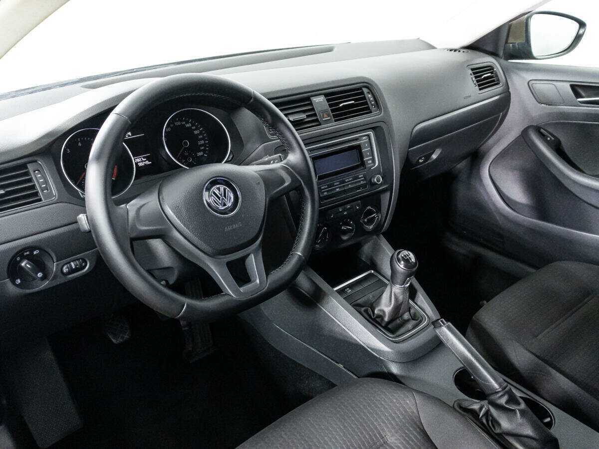 Volkswagen Jetta, 2015 - Фото №10