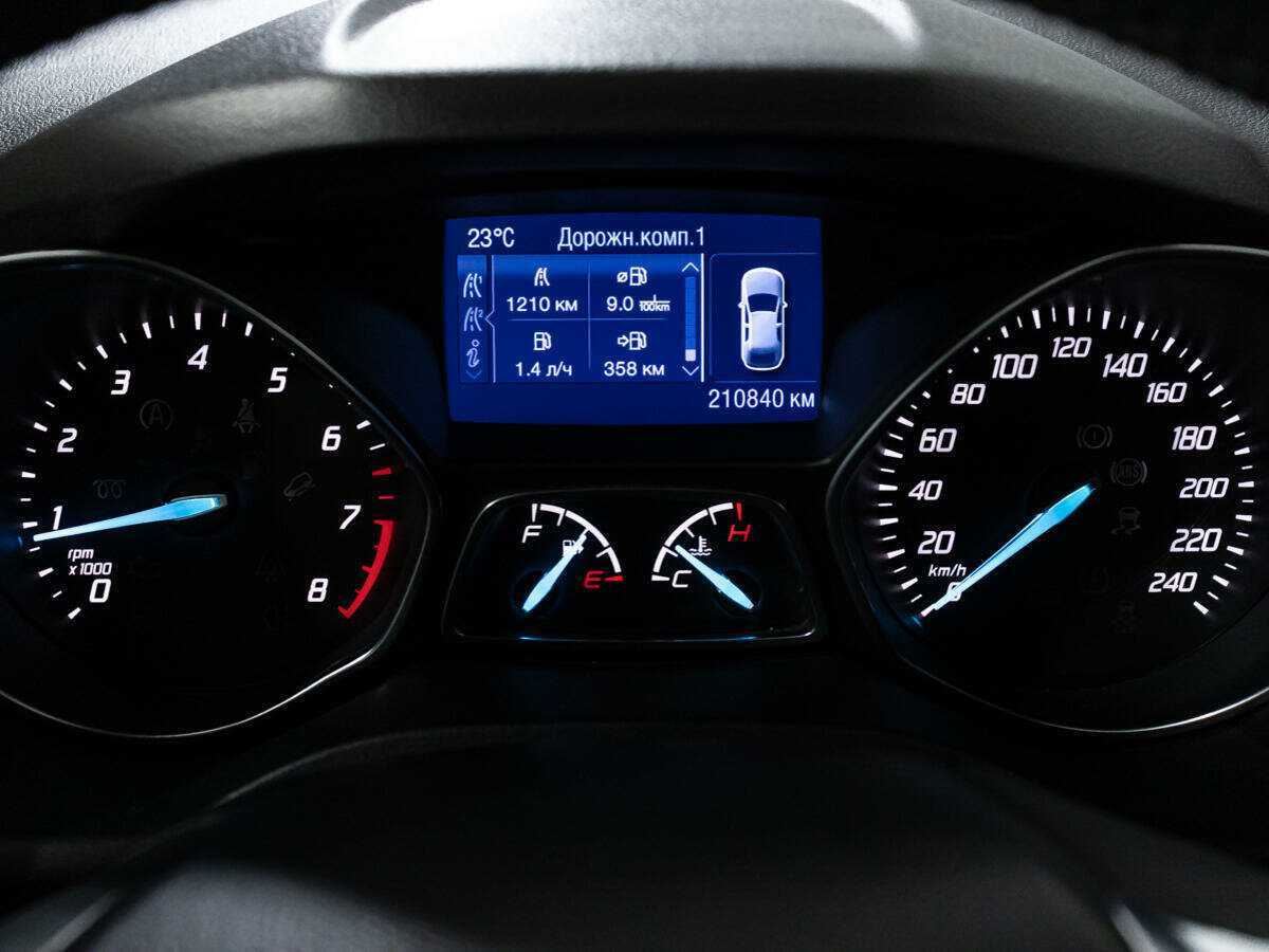 Ford Kuga, 2013 - Фото №11