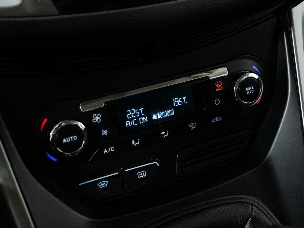 Ford Kuga, 2013 - Фото №14