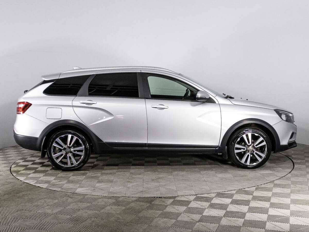 Lada (ВАЗ) Vesta SW, 2019 - Фото №3