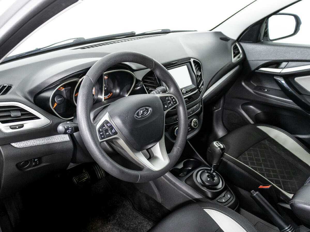 Lada (ВАЗ) Vesta SW, 2019 - Фото №10