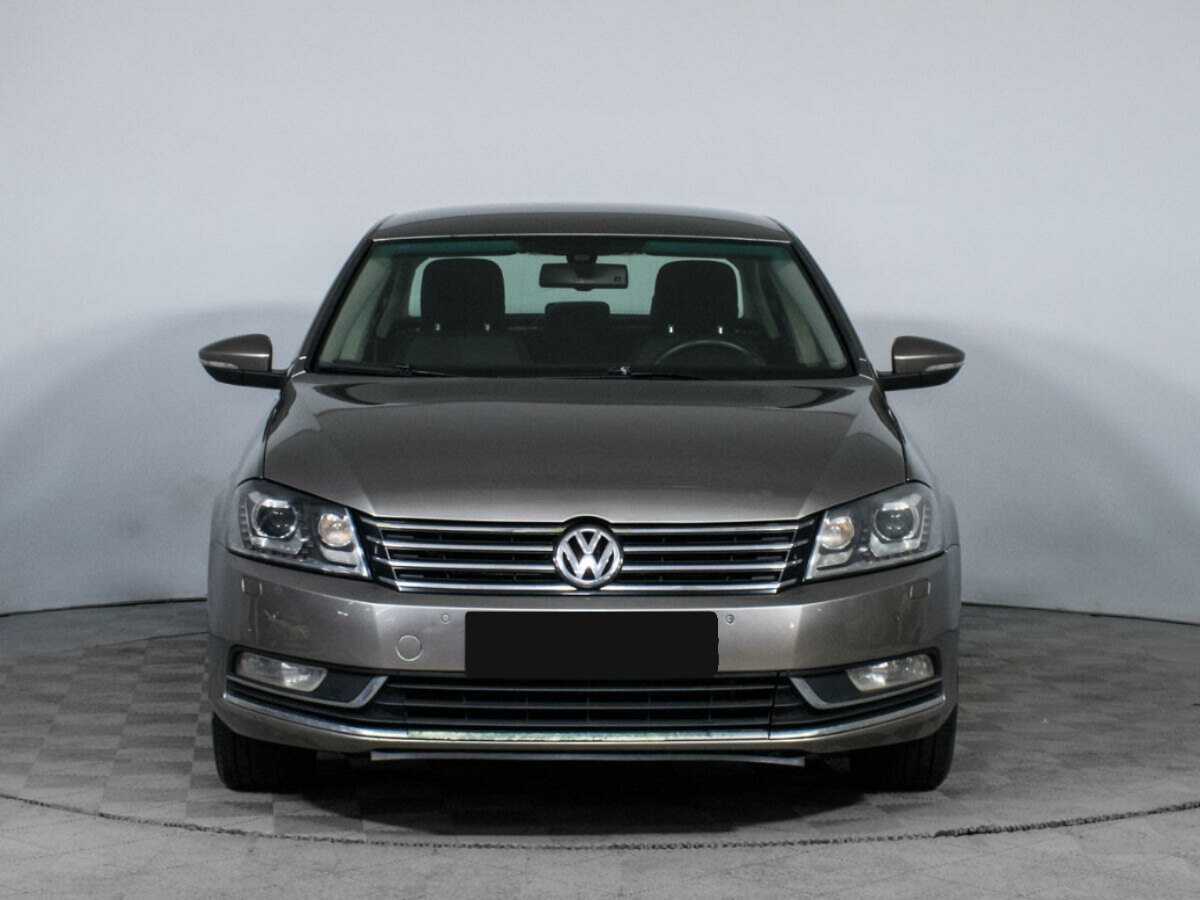 Volkswagen Passat, 2012 - Фото №1