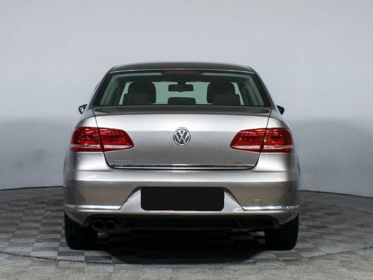 Volkswagen Passat, 2012 - Фото №5