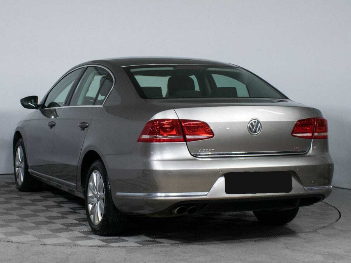 Volkswagen Passat, 2012 - Фото №6