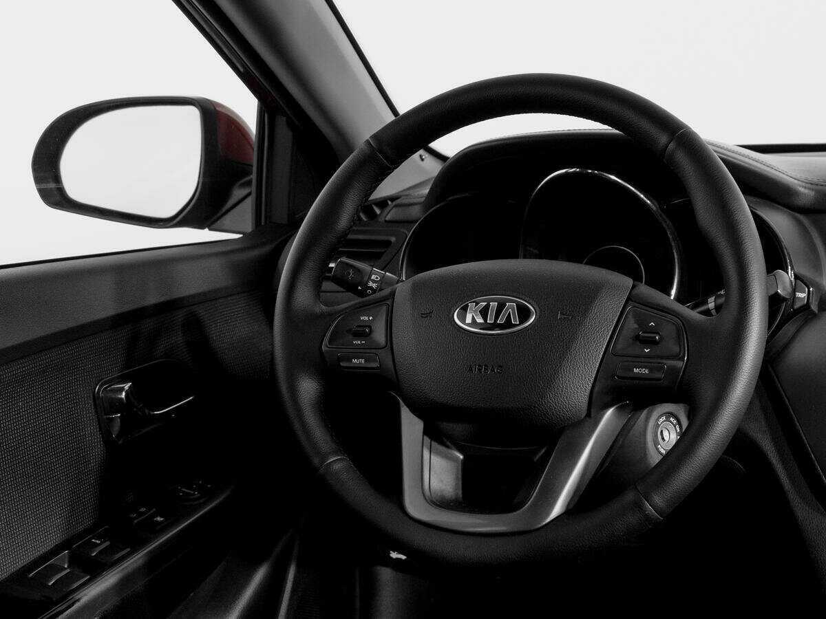 Kia Rio 5-speed, 2013 - Фото №13