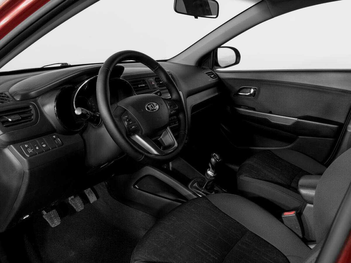 Kia Rio 5-speed, 2013 - Фото №14