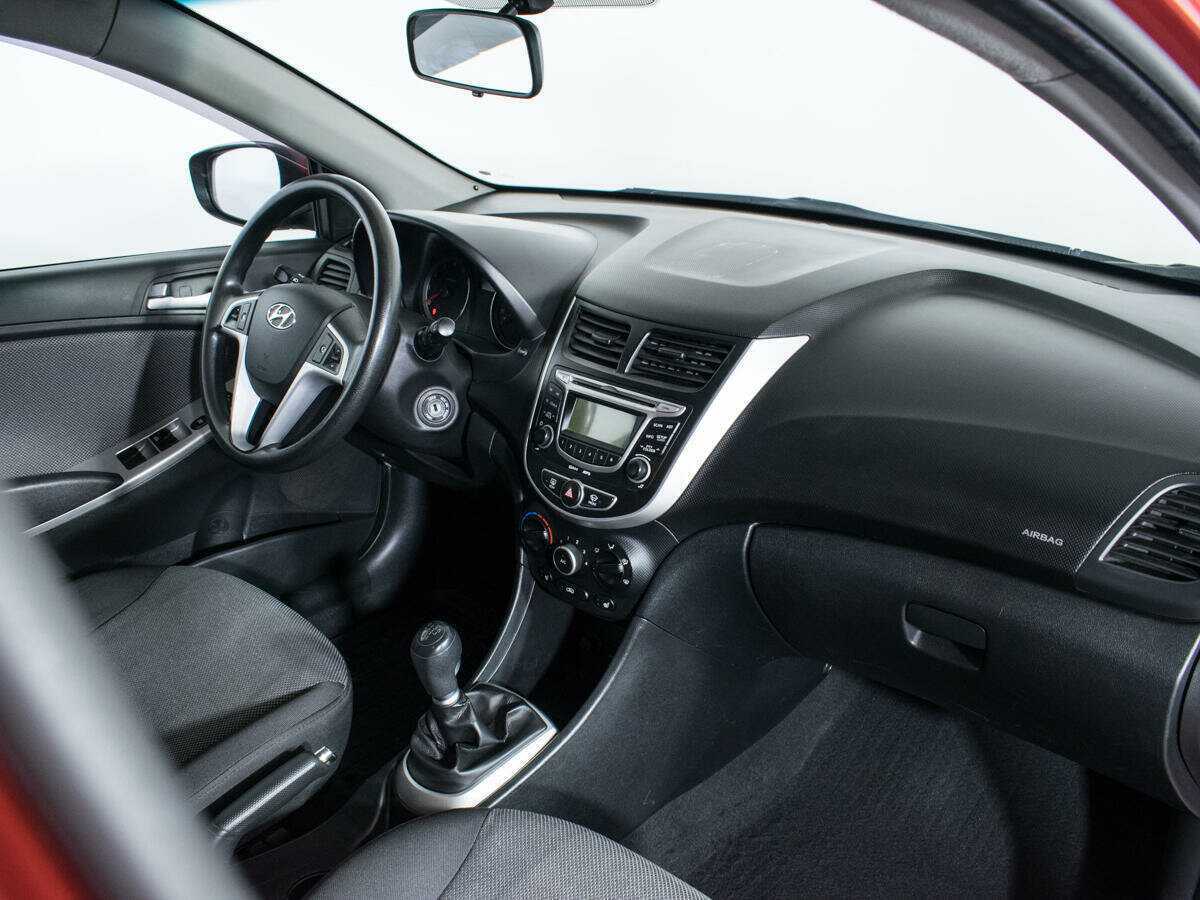 Hyundai Solaris, 2012 - Фото №8