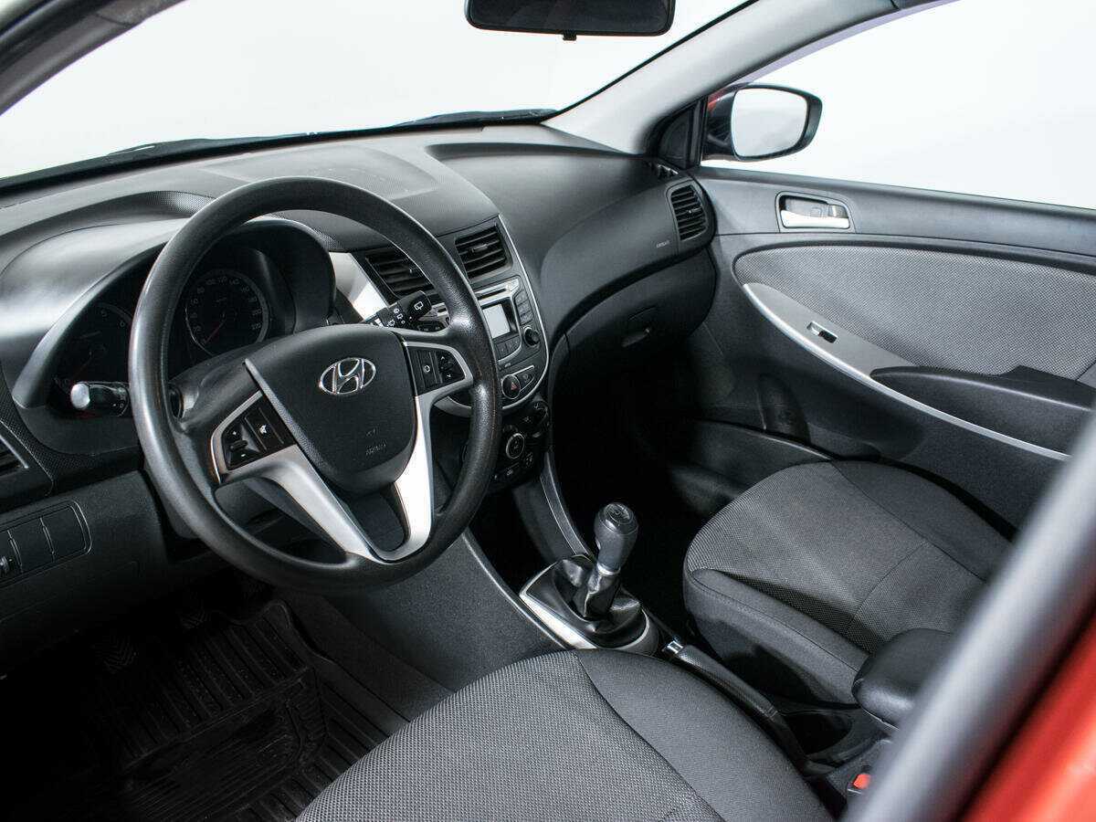 Hyundai Solaris, 2012 - Фото №12
