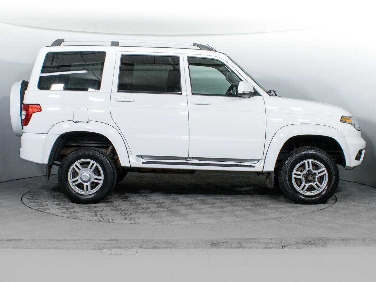 УАЗ Patriot, 2018 - Фото №3