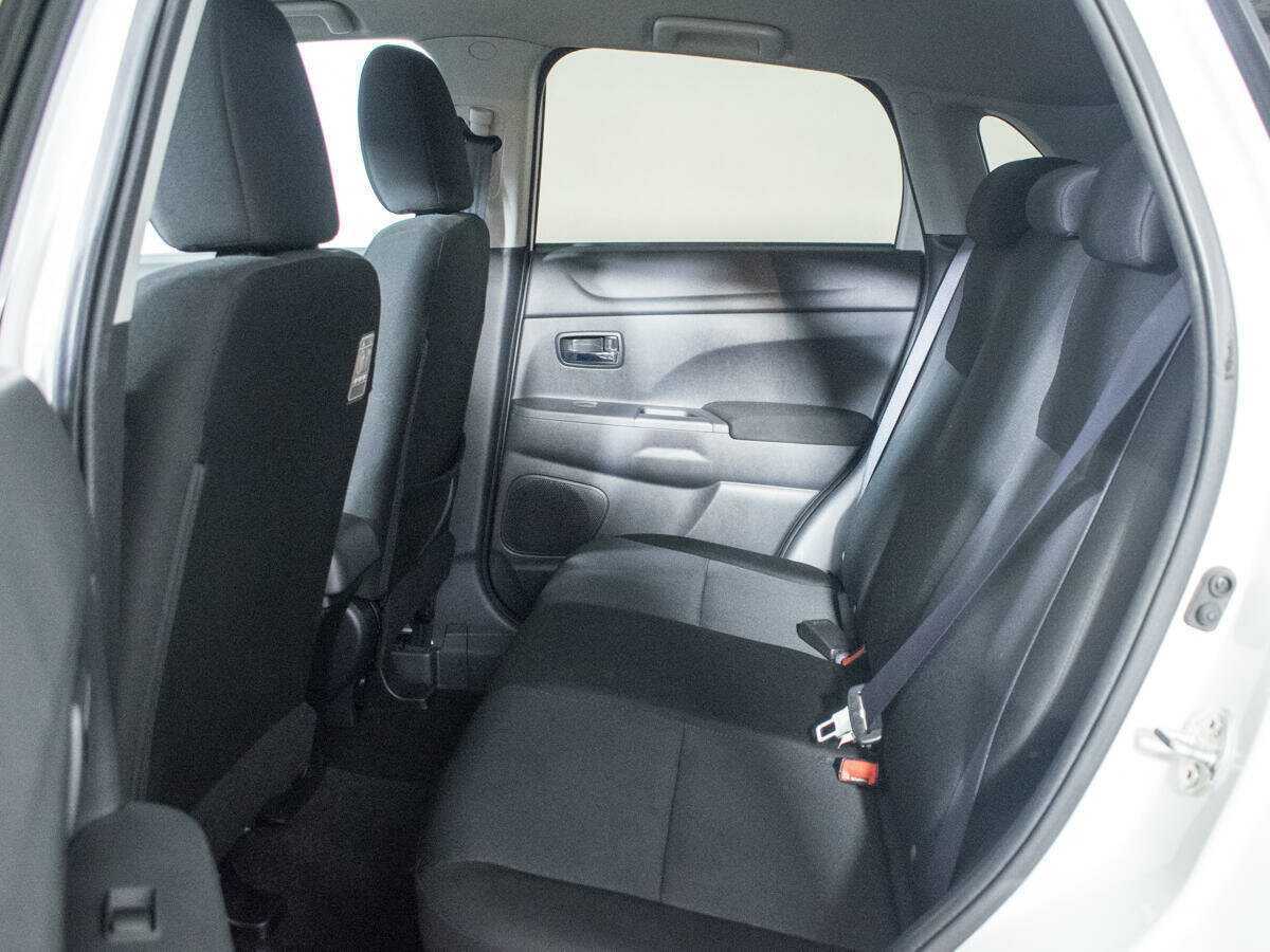 Mitsubishi ASX, 2012 - Фото №8