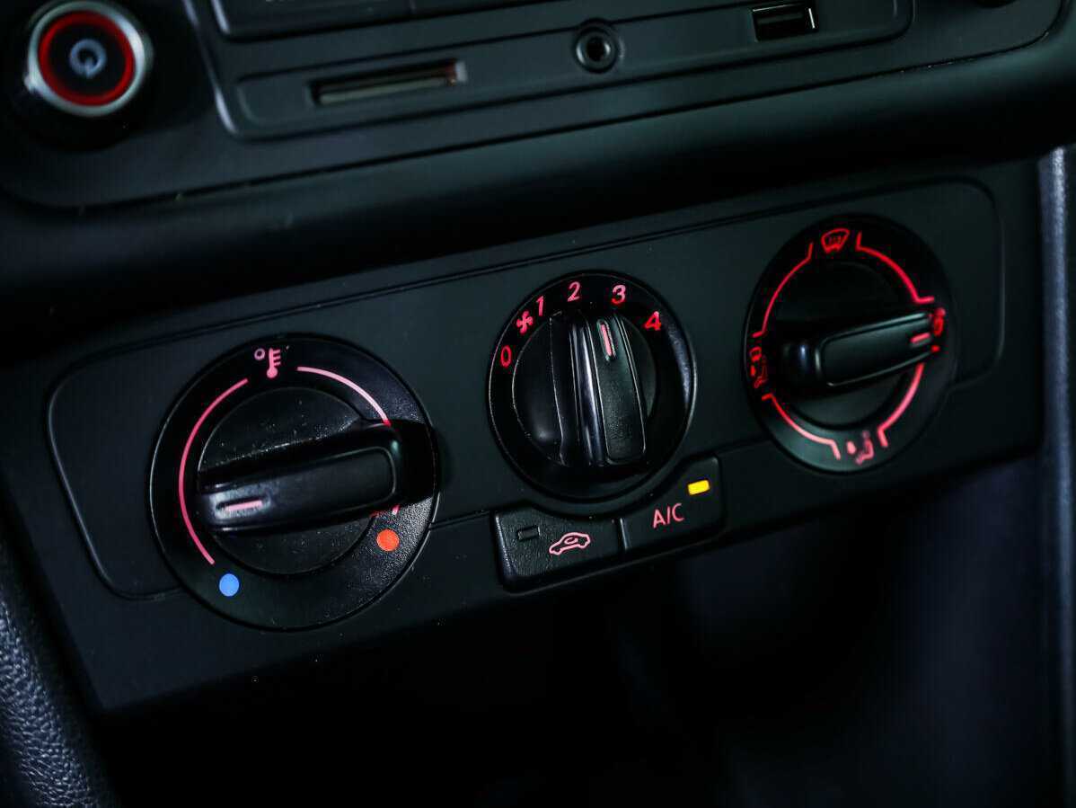 Volkswagen Polo, 2016 - Фото №12