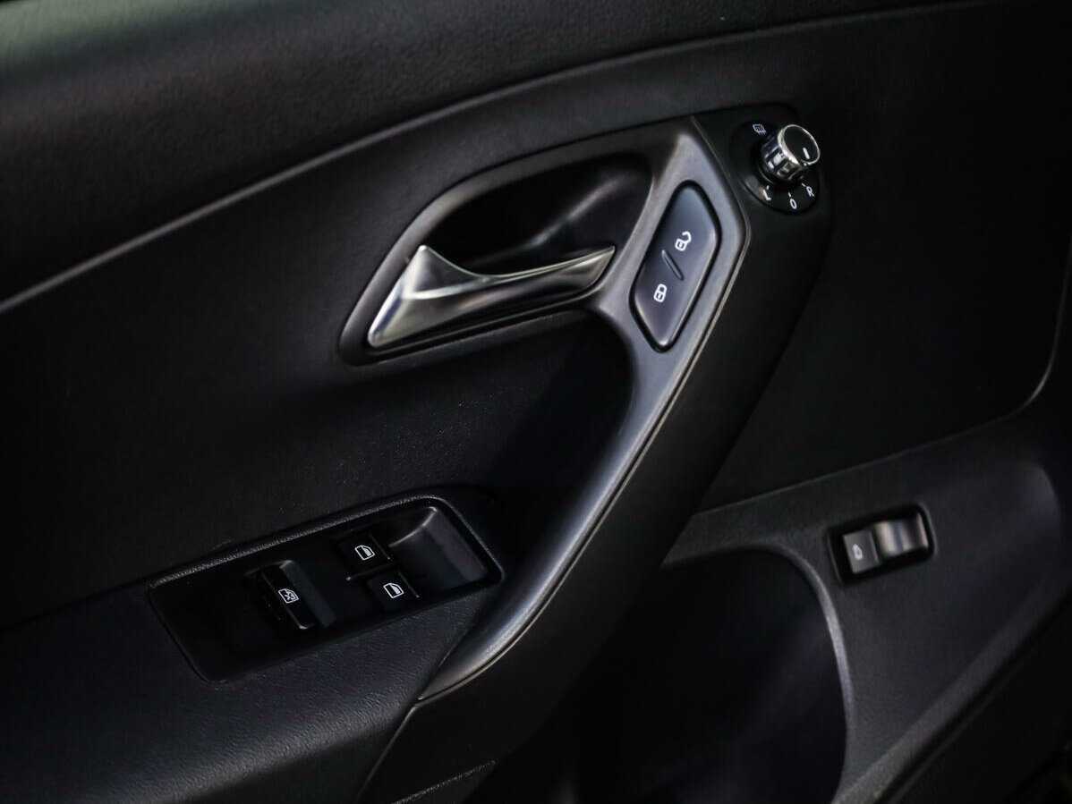 Volkswagen Polo, 2016 - Фото №13