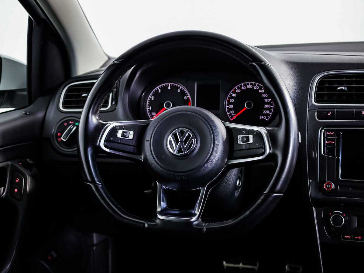 Volkswagen Polo, 2019 - Фото №9