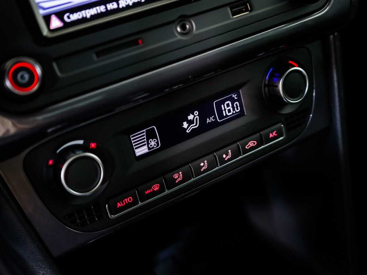 Volkswagen Polo, 2019 - Фото №13