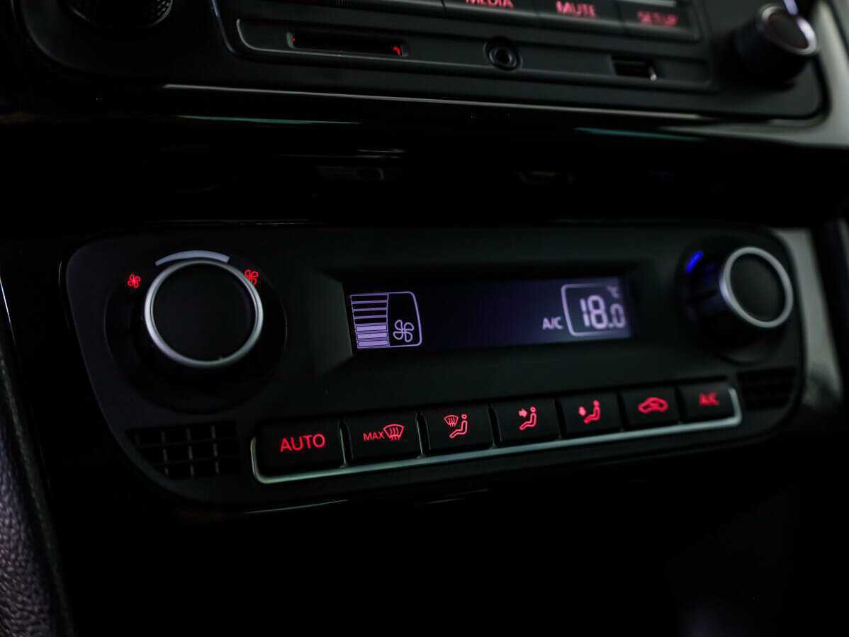 Volkswagen Polo, 2017 - Фото №13