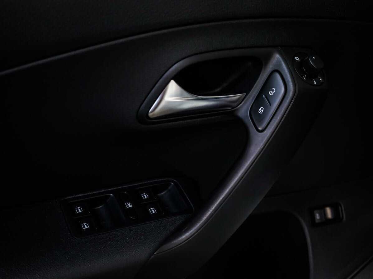 Volkswagen Polo, 2017 - Фото №15