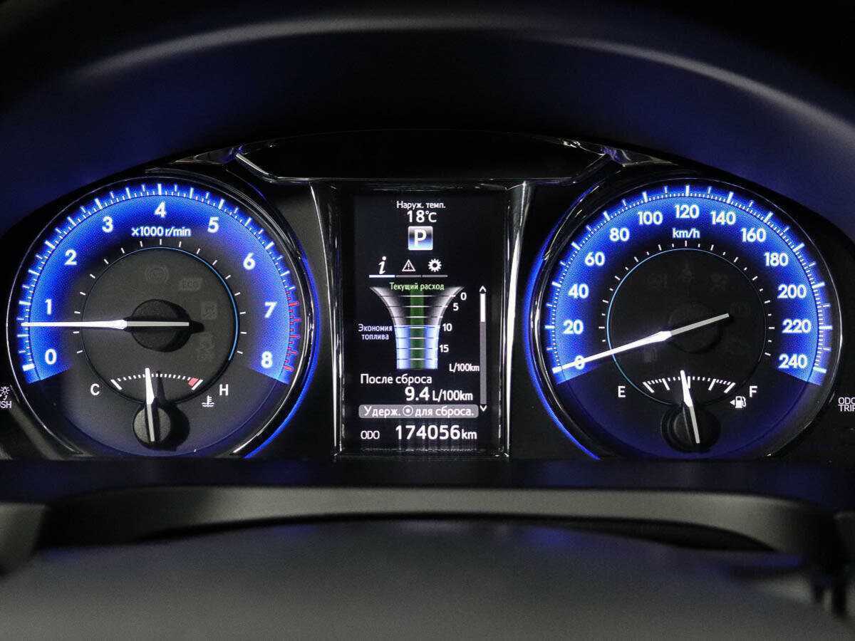 Toyota Camry, 2015 - Фото №11