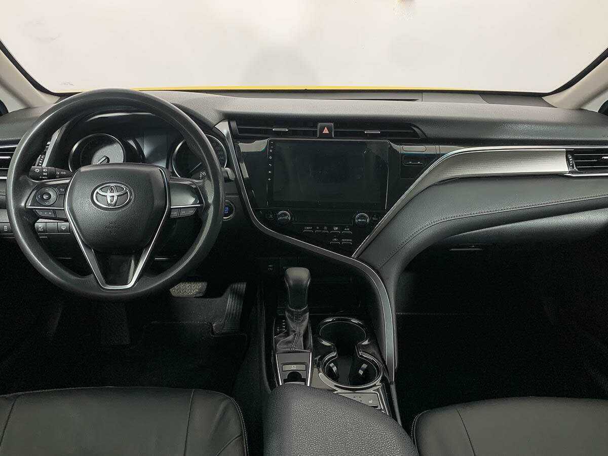 Toyota Camry, 2021 - Фото №12
