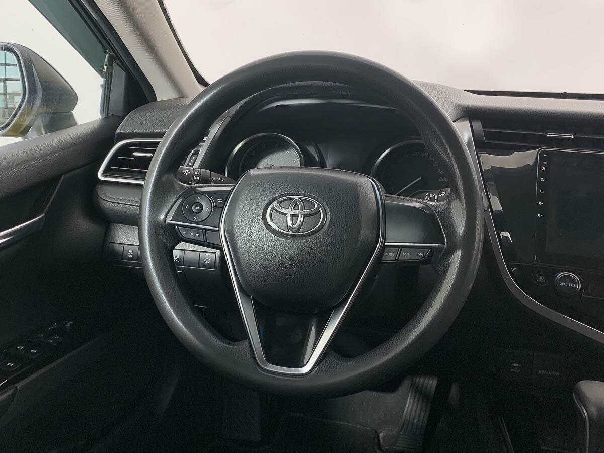 Toyota Camry, 2021 - Фото №14