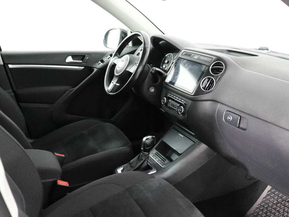 Volkswagen Tiguan, 2012 - Фото №8