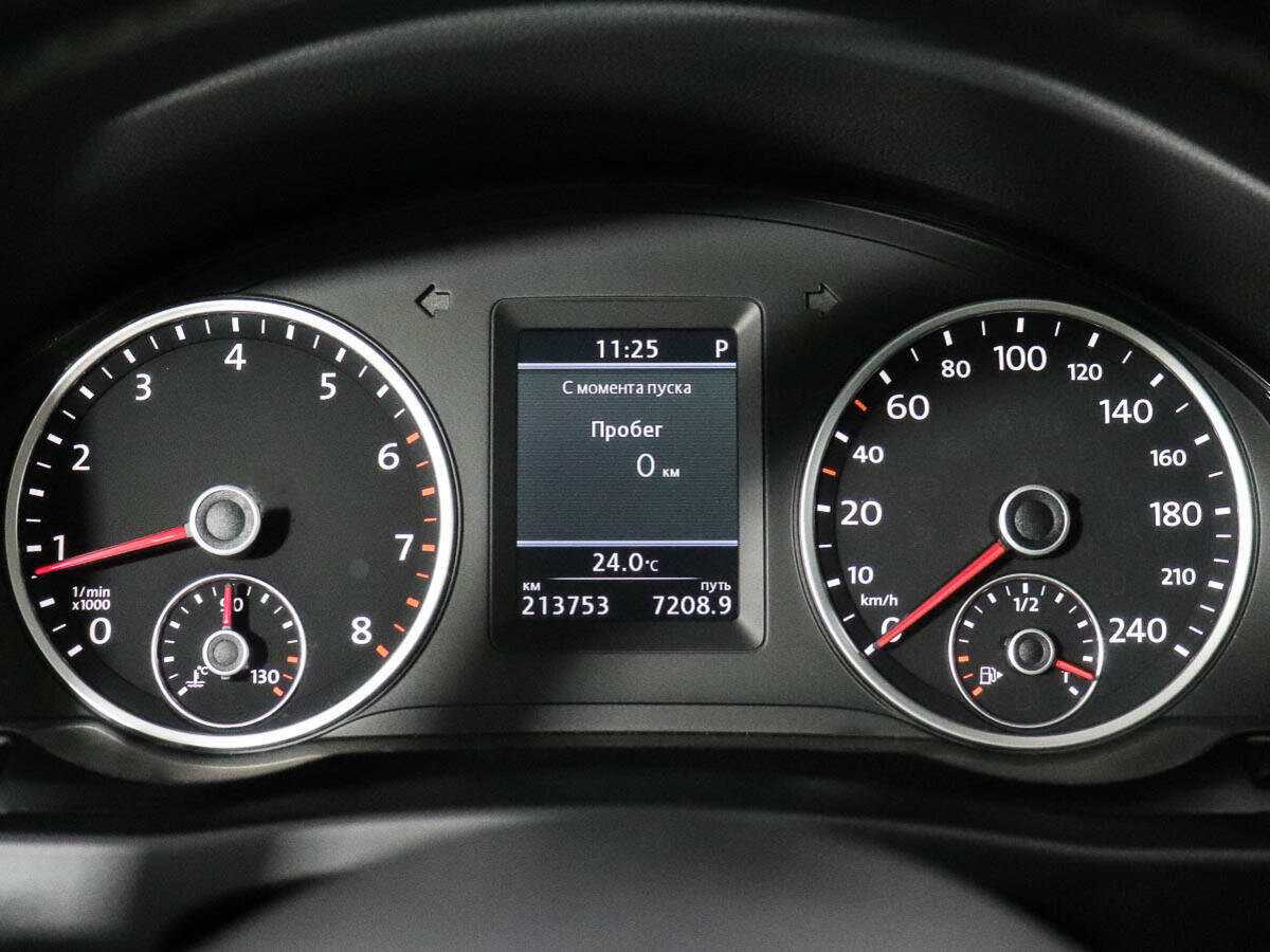 Volkswagen Tiguan, 2012 - Фото №11