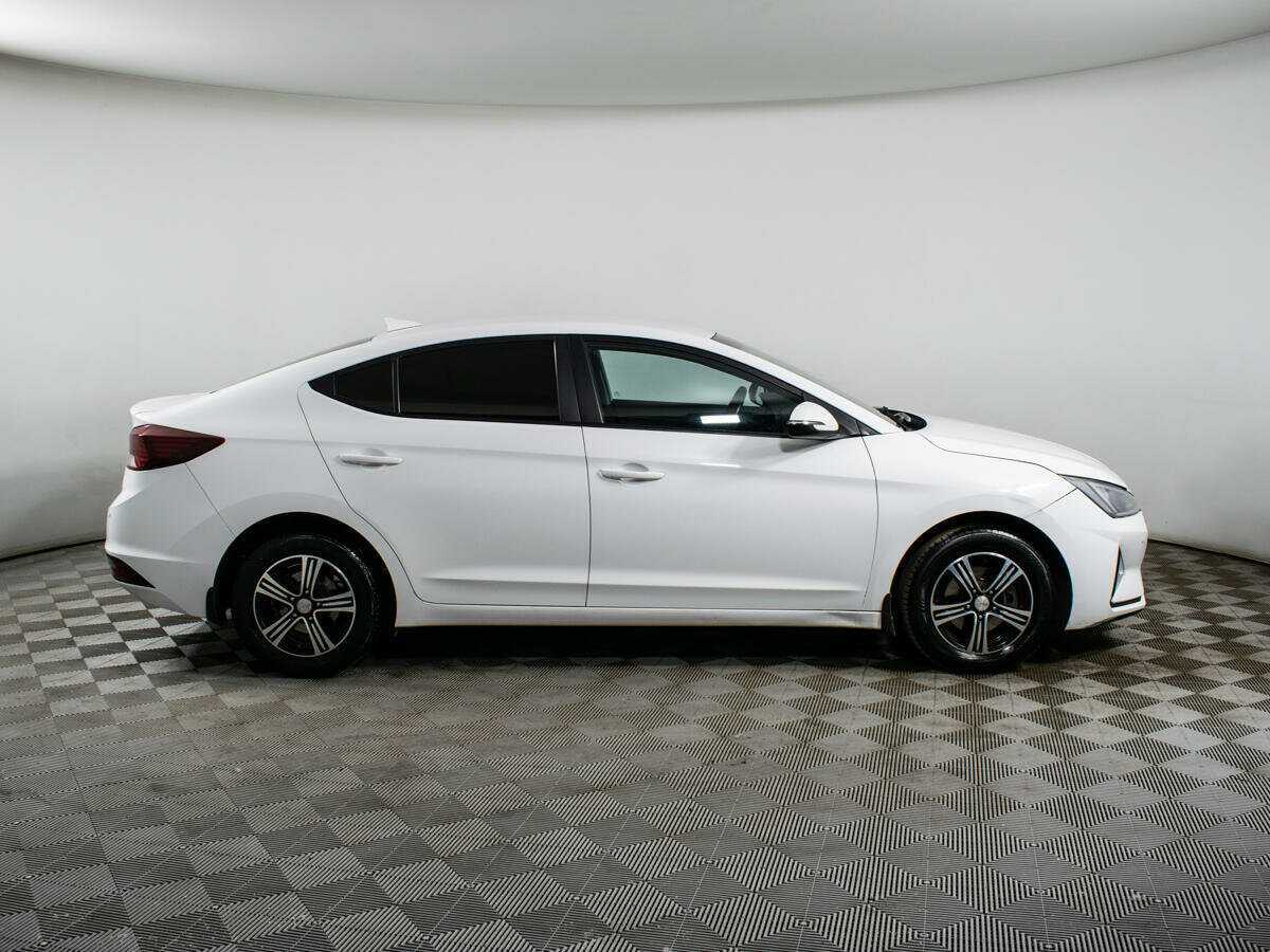 Hyundai Elantra, 2019 - Фото №3