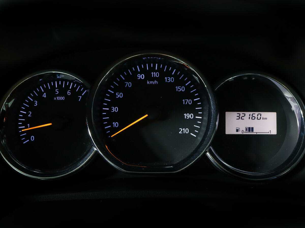 Renault Logan, 2018 - Фото №10