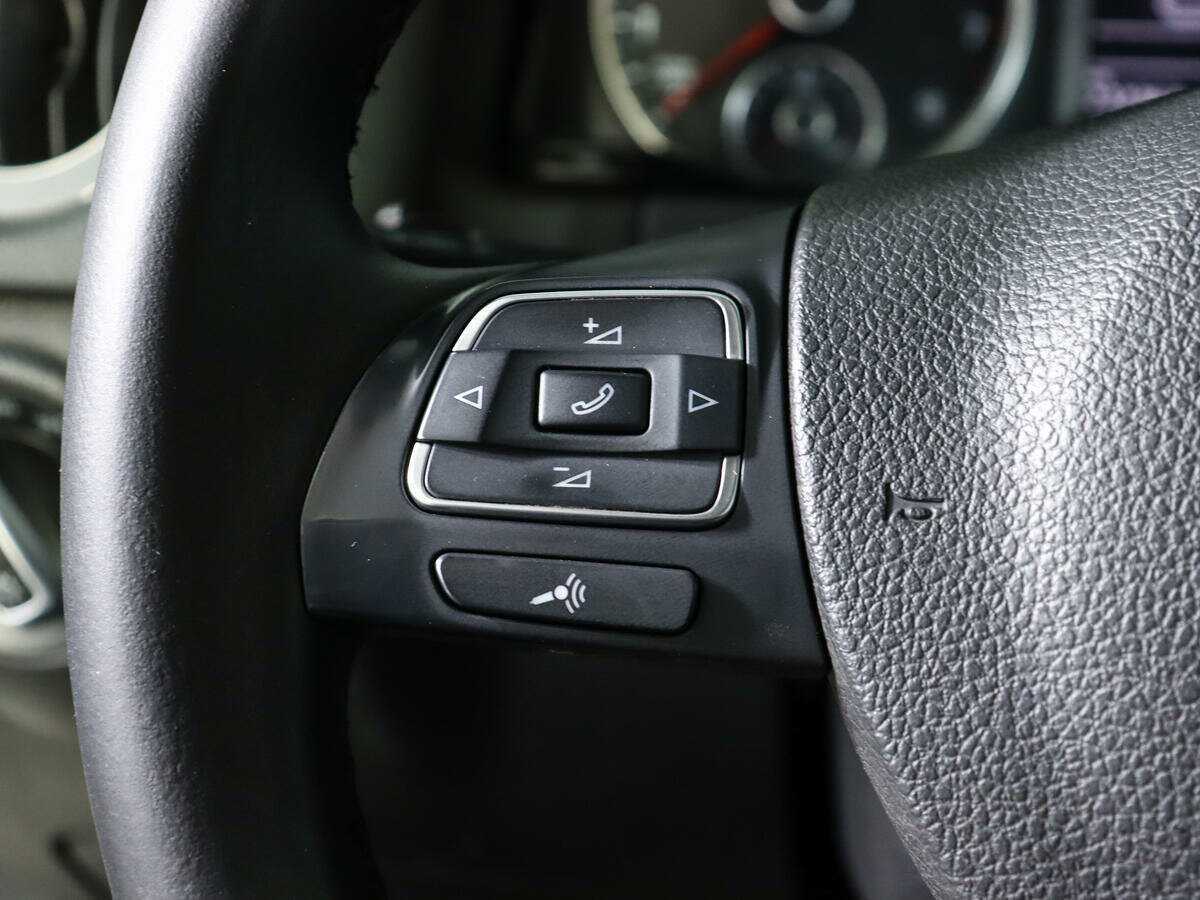 Volkswagen Tiguan, 2012 - Фото №14