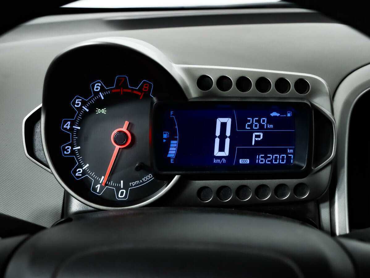 Chevrolet Aveo, 2014 - Фото №9