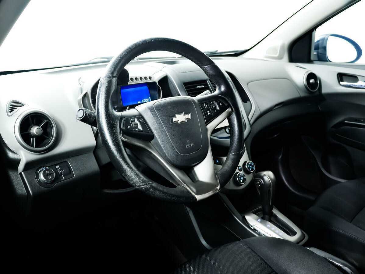 Chevrolet Aveo, 2014 - Фото №12
