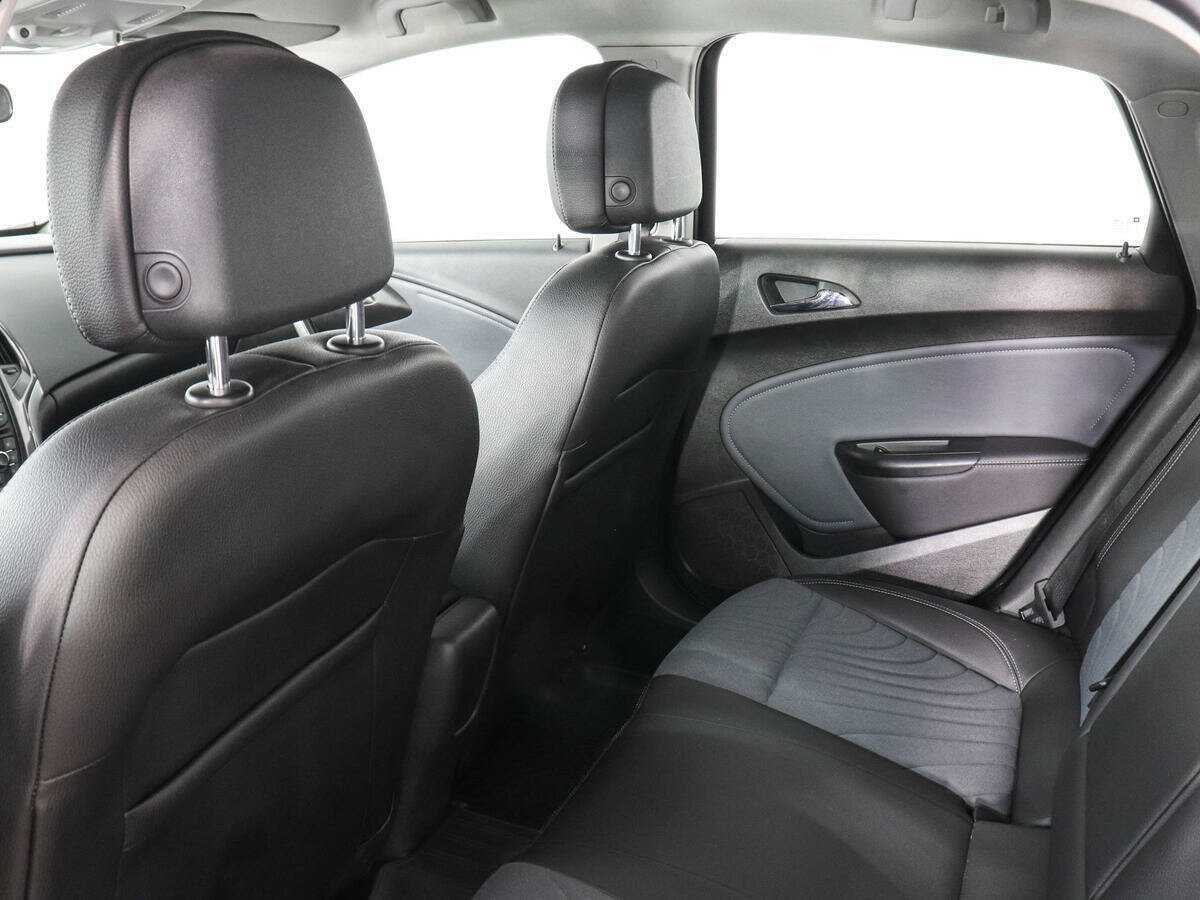 Opel Astra, 2013 - Фото №11