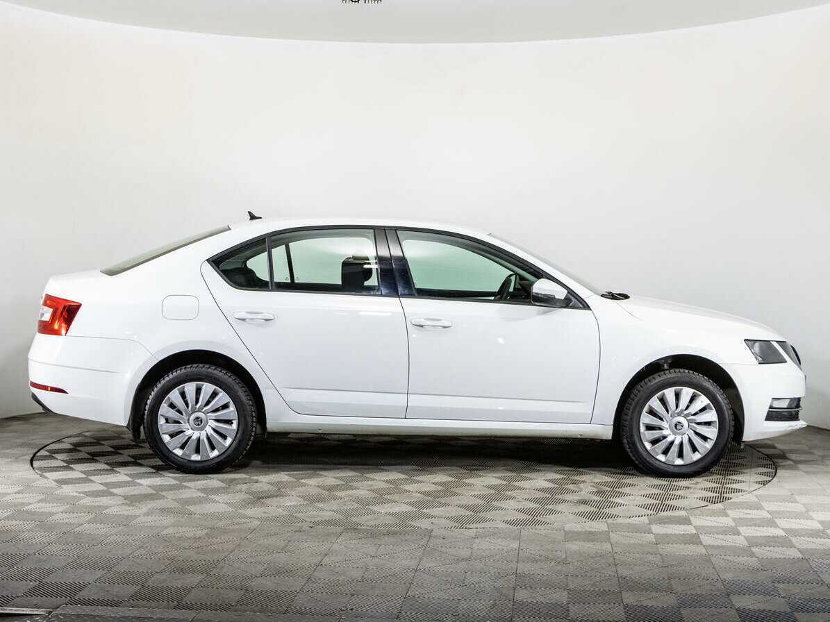 Skoda Octavia, 2018 - Фото №3
