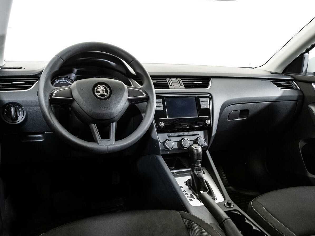 Skoda Octavia, 2018 - Фото №10