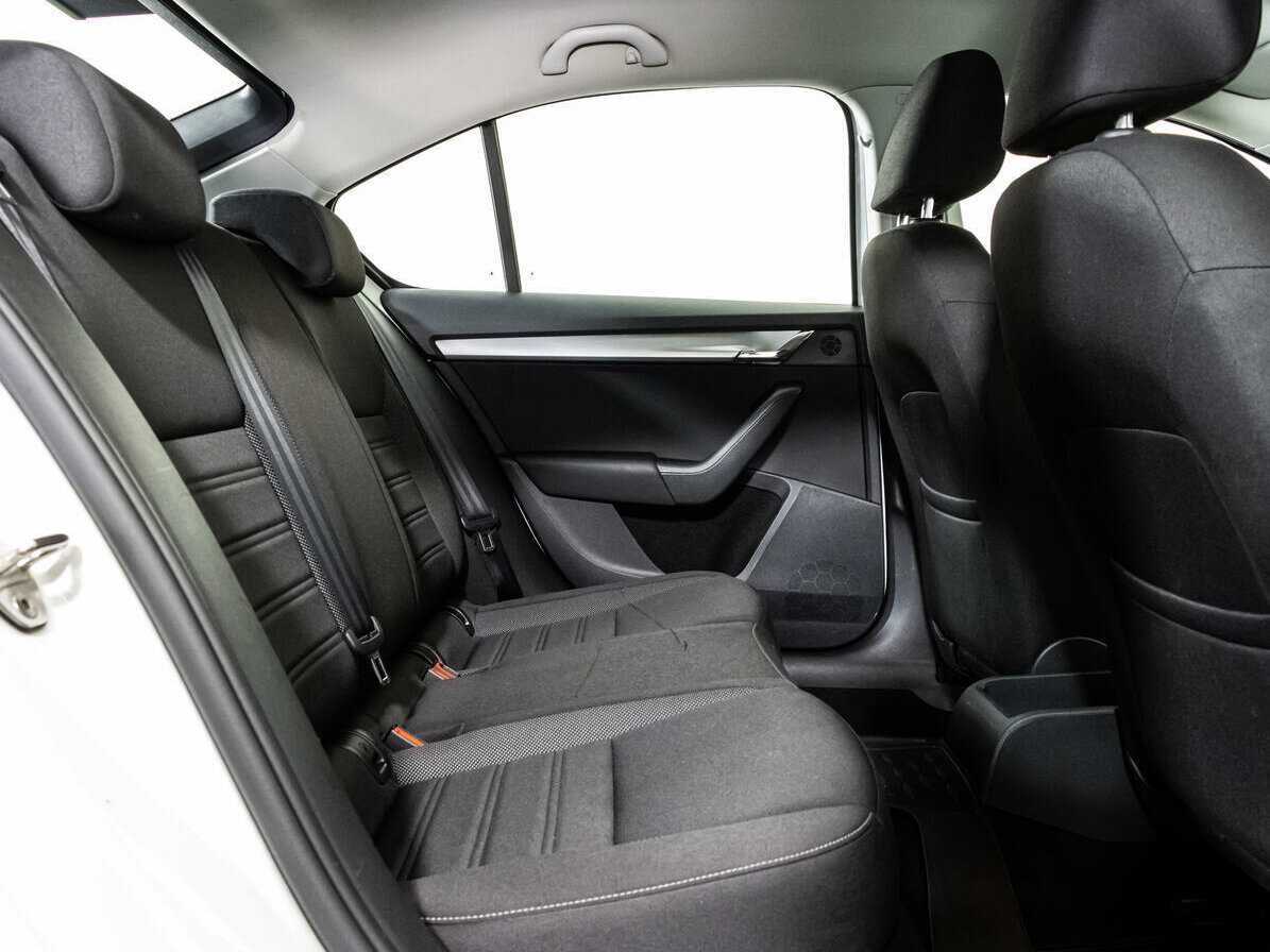 Skoda Octavia, 2018 - Фото №12