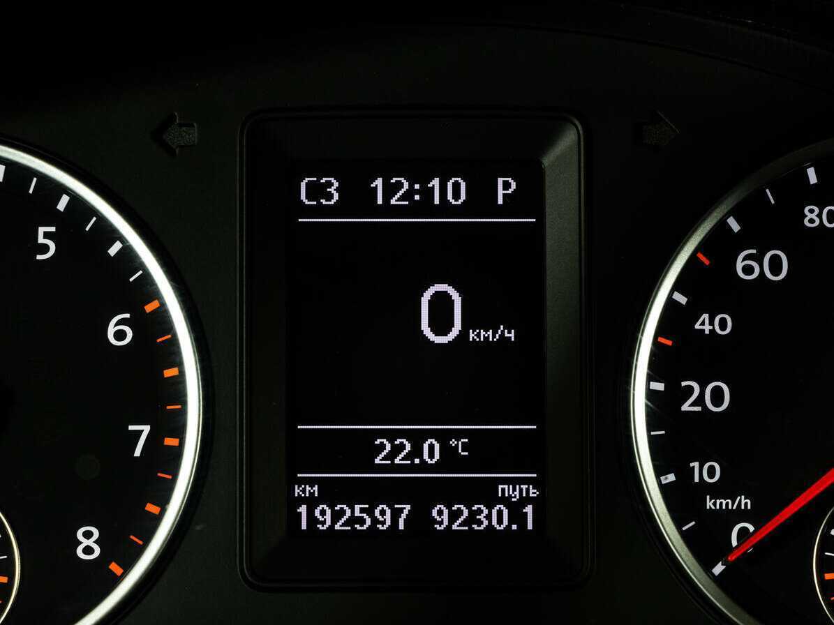 Volkswagen Tiguan, 2016 - Фото №18