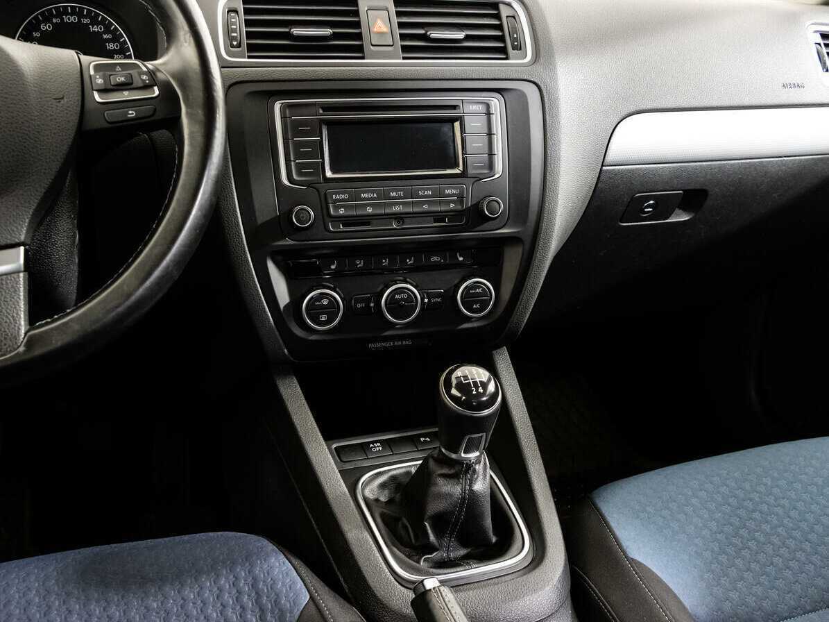 Volkswagen Jetta, 2013 - Фото №9