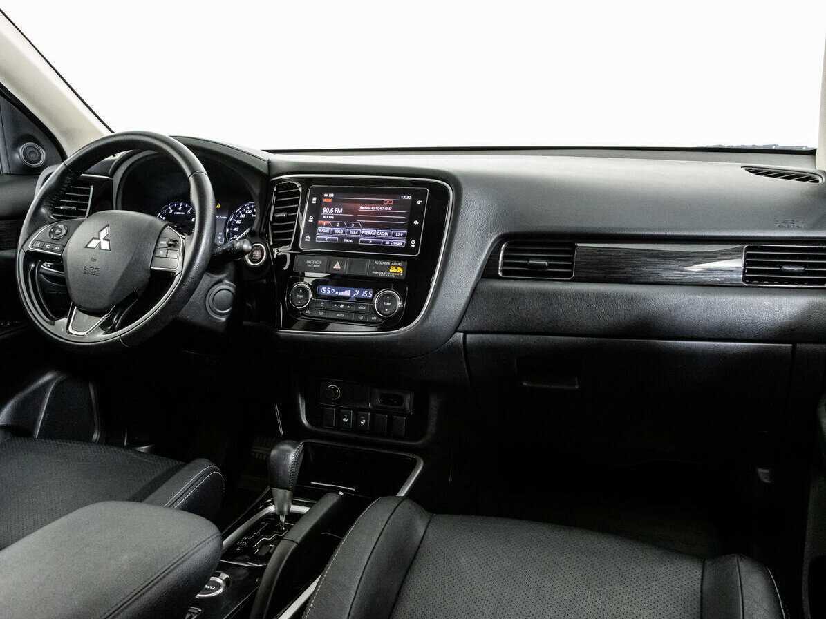 Mitsubishi Outlander, 2018 - Фото №6