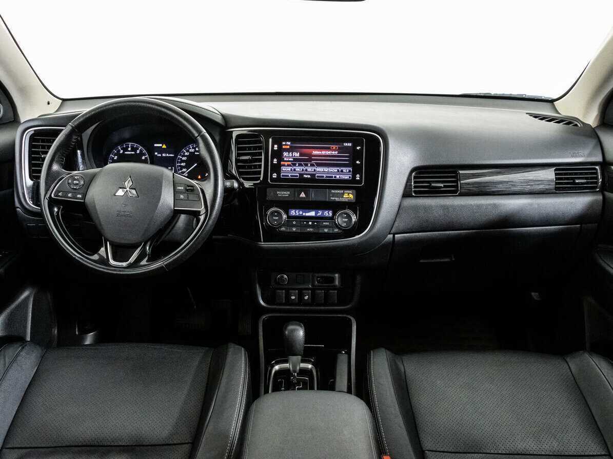 Mitsubishi Outlander, 2018 - Фото №7