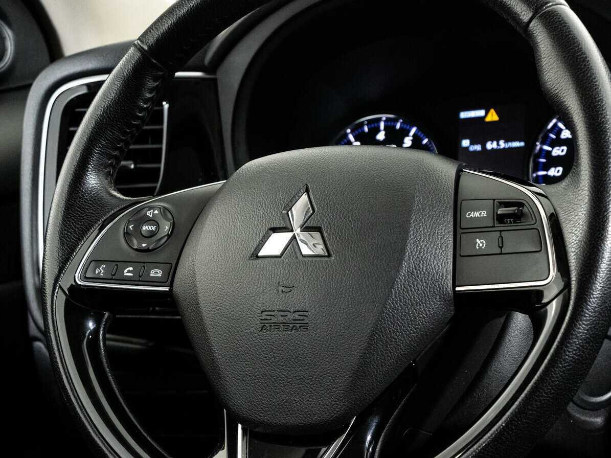 Mitsubishi Outlander, 2018 - Фото №9
