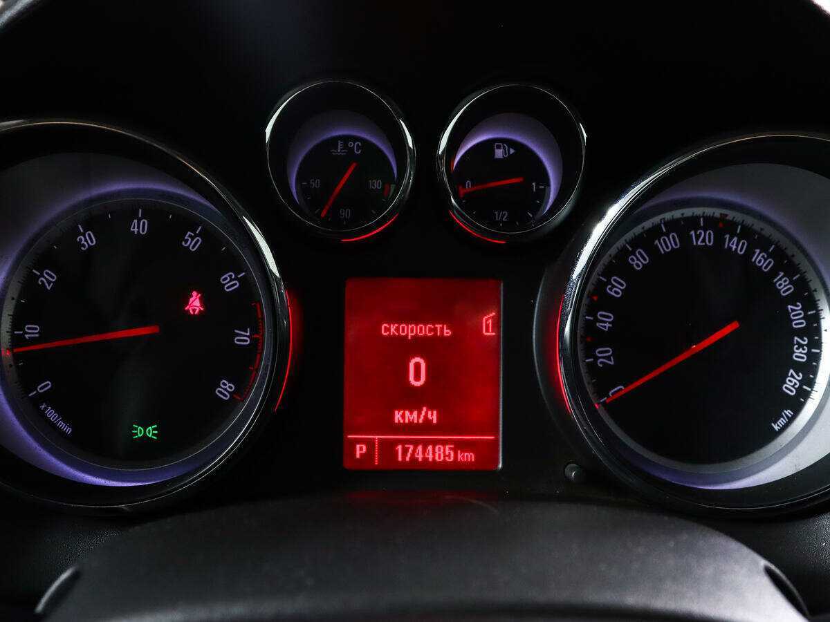 Opel Astra, 2013 - Фото №8