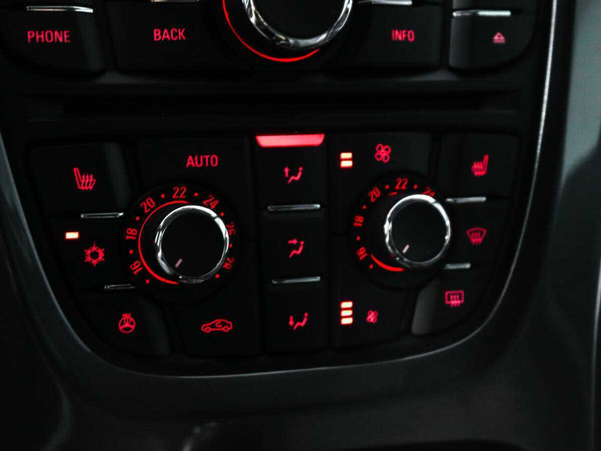 Opel Astra, 2013 - Фото №12