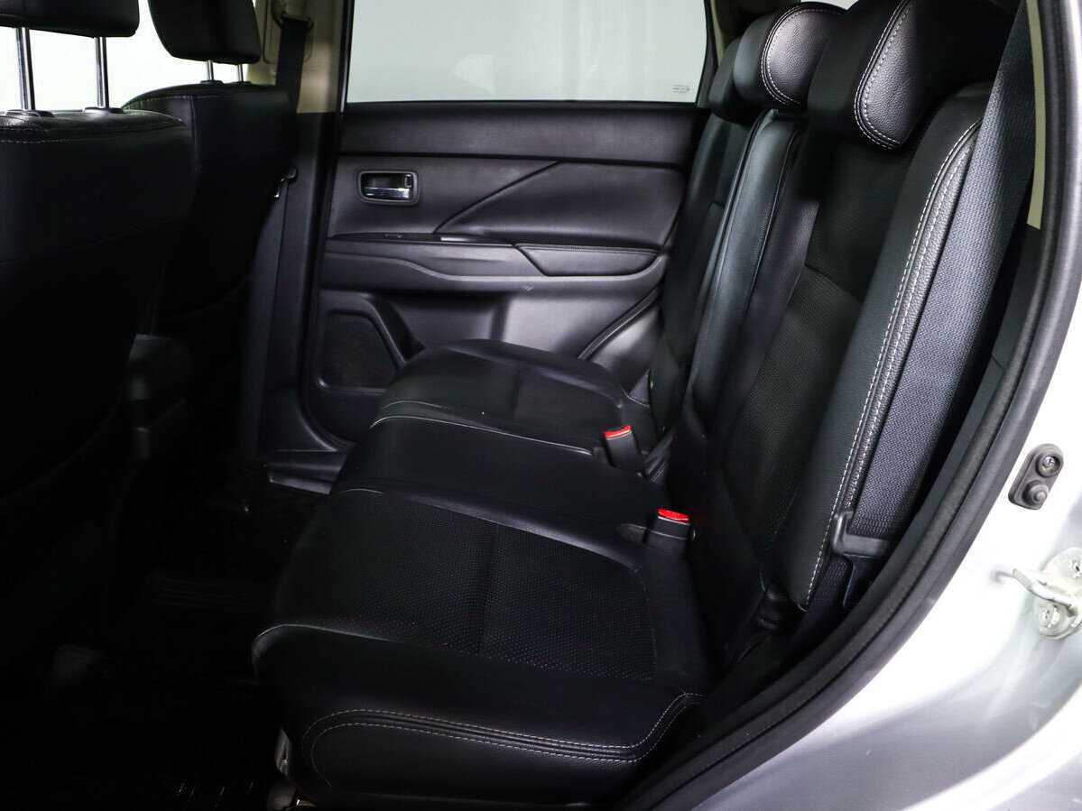 Mitsubishi Outlander, 2017 - Фото №7