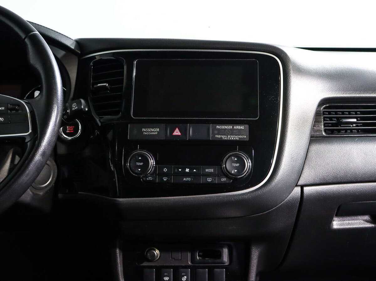 Mitsubishi Outlander, 2017 - Фото №10