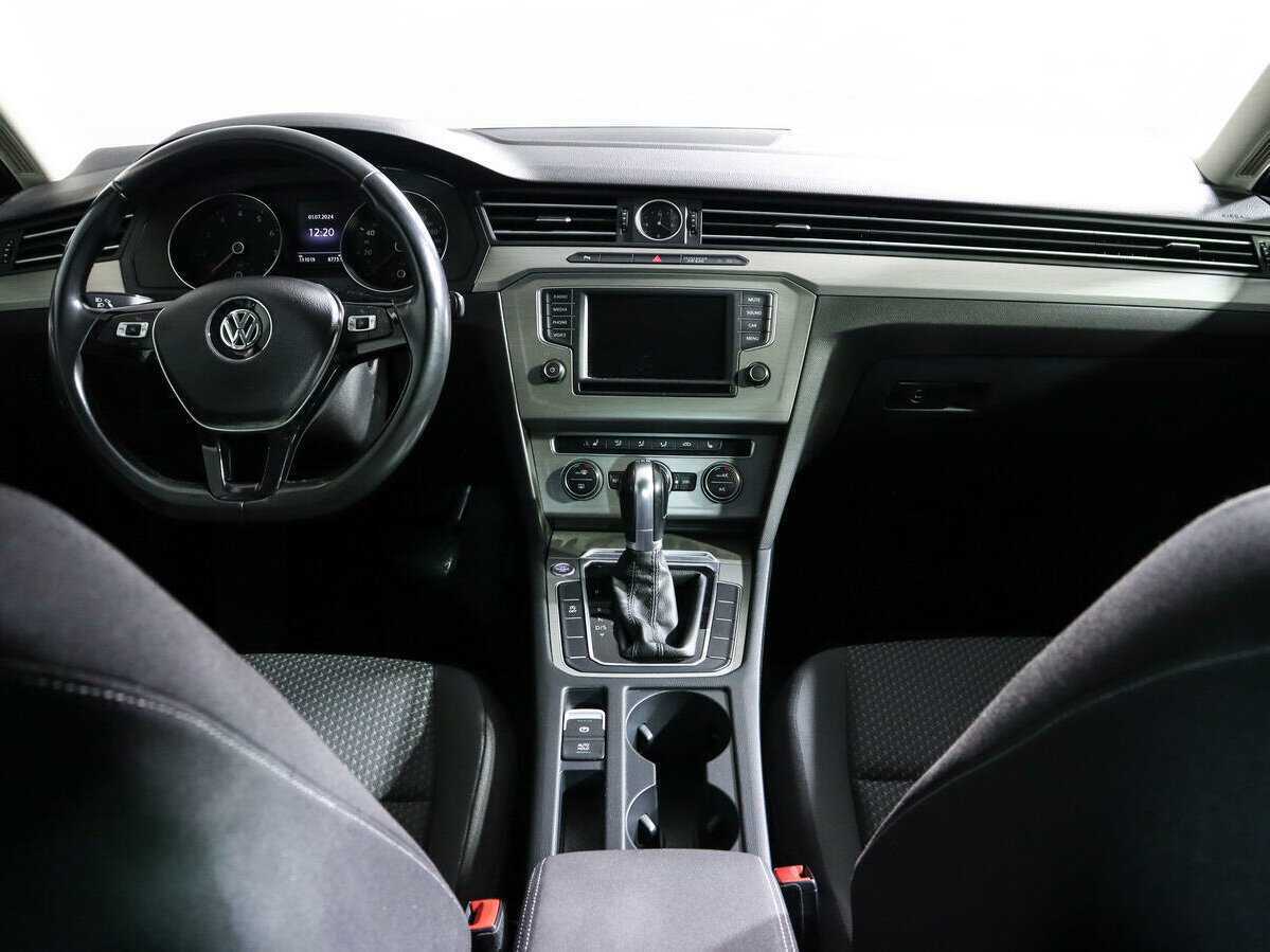 Volkswagen Passat, 2016 - Фото №9