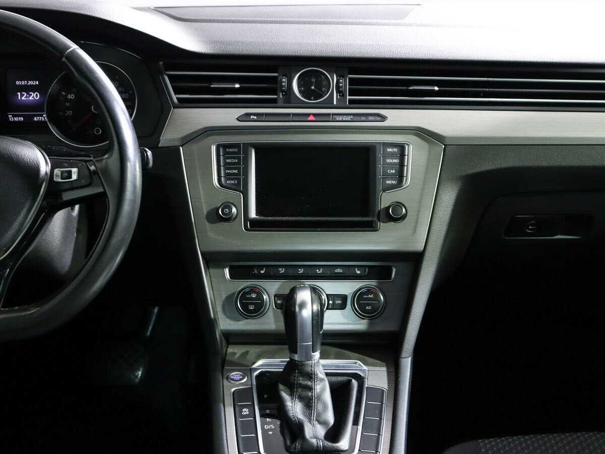 Volkswagen Passat, 2016 - Фото №10