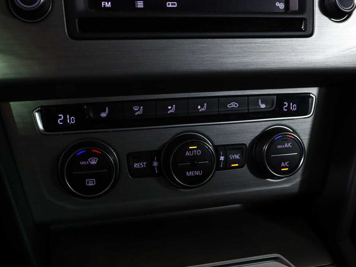 Volkswagen Passat, 2016 - Фото №13