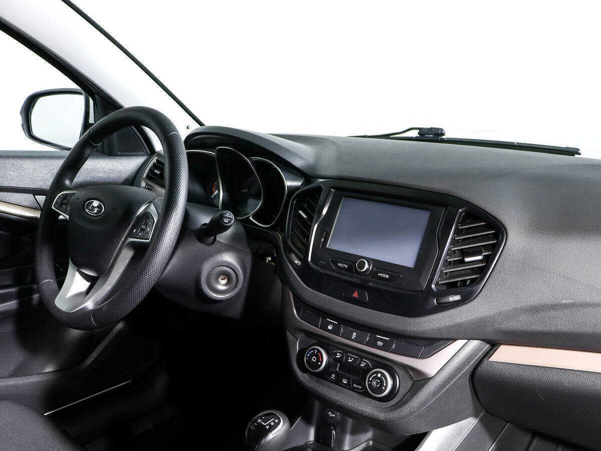 Lada (ВАЗ) Vesta, 2019 - Фото №6