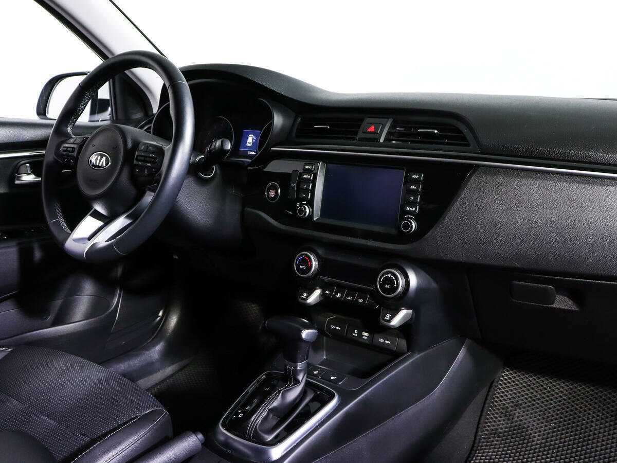 Kia Rio X-Line, 2020 - Фото №6